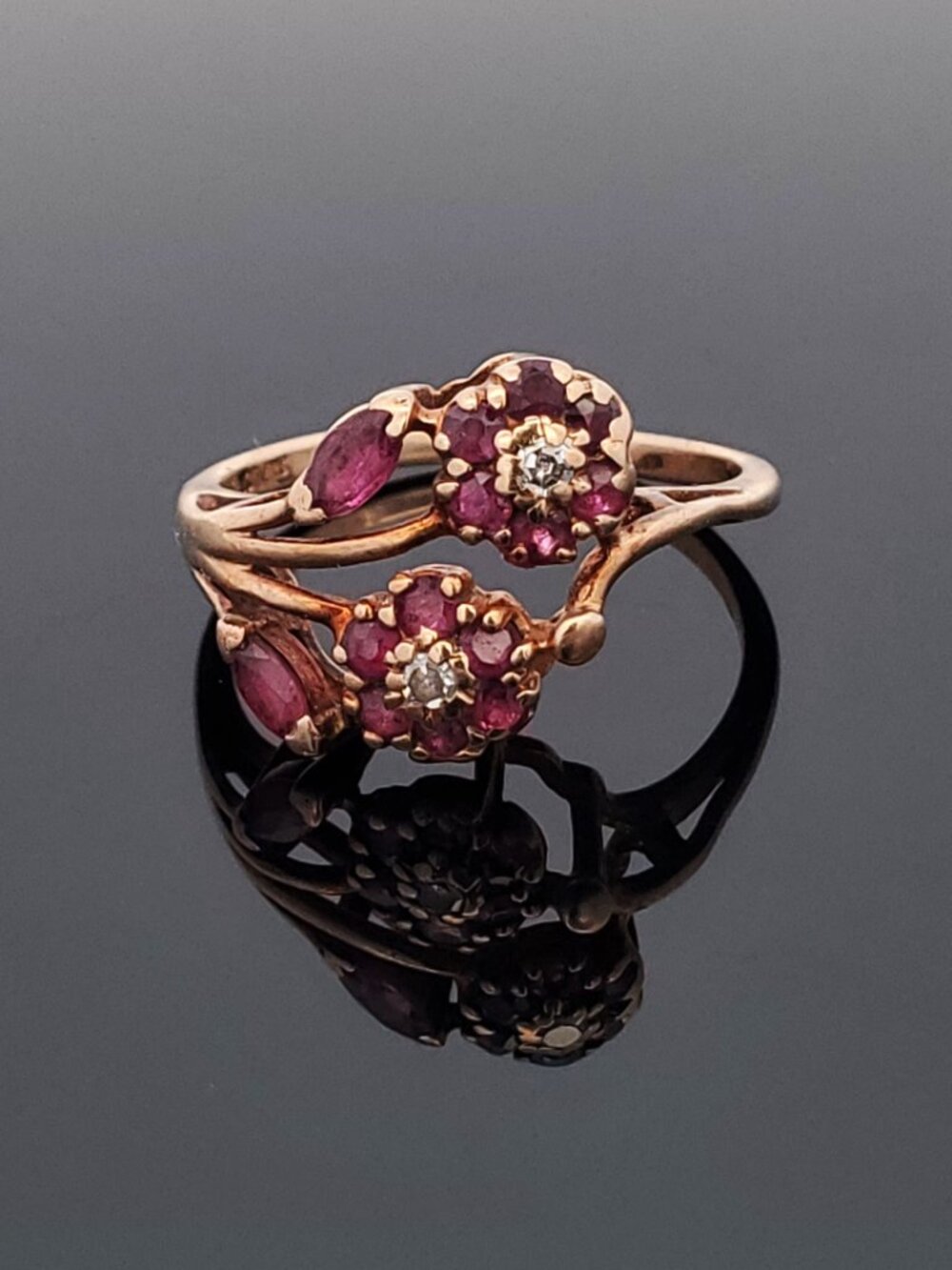 Vintage 10K Yellow Gold Diamond & Rhodolite Garnets Floral Bypass Ring Size 7